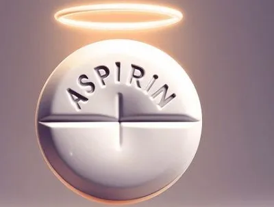 قرص آسپرین : کاربردها ، مزایا و عوارض